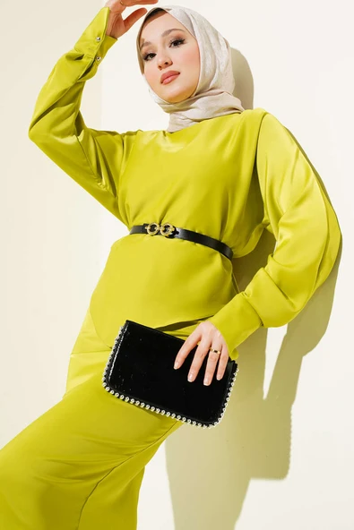 Kemerli Saten Kalem Etek İkili Takım Yağ Yeşili - Resim 2