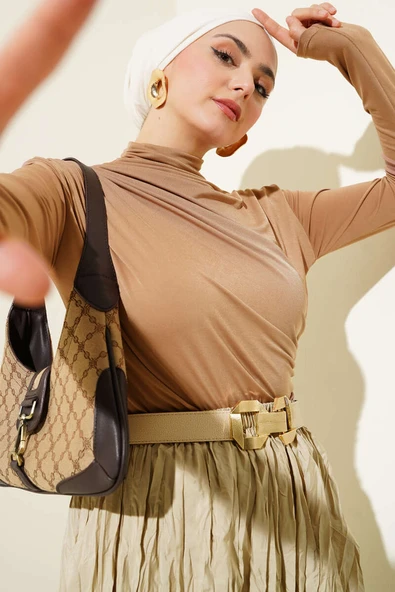 Balıkçı Yaka Yan Büzgülü Sandy Bluz Camel - 1