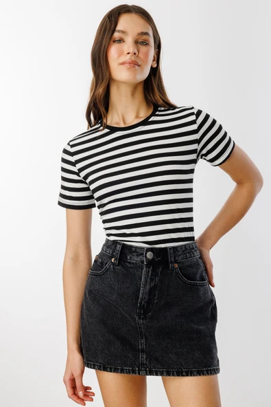 Kadın Çizgili Kısa Kollu T-shirt ÇİZGİLİ-T-SHIRT - 8