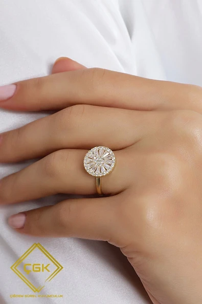 Oval Taşlı Altın Yüzük ürün görseli 1