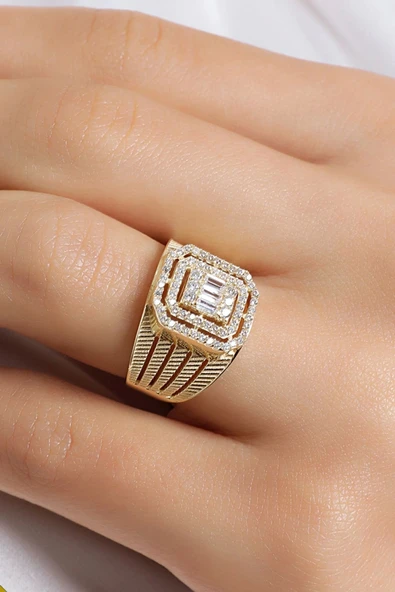 Sıralı Baget Taşlı Hasır Altın Yüzük ürün görseli 1