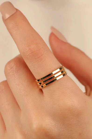 Düz Ajda 3 Sıra Kaburga Altın Yüzük ürün görseli 1