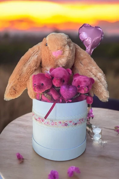 SOLE Premium Özel Kutusunda; 45 cm Kahve Bunny Tavşan, Simli Kalp 3 Adet Fuşya Ayıcık ve Kalp Balonlu Buket - 4