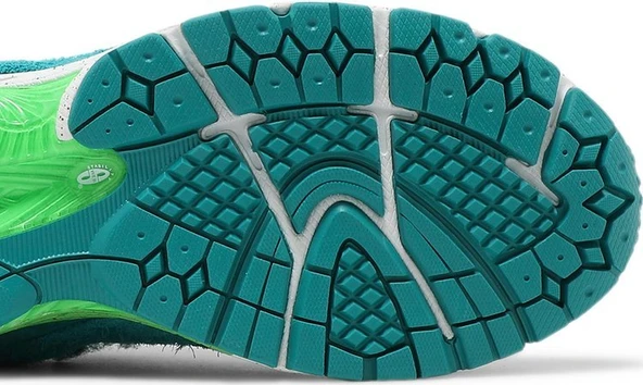 New Balance Salehe Bembury x 2002R Spor Ayakkabı - 5