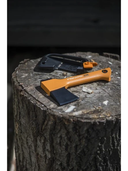 Fiskars X5 Parçalama Baltası 1015617 - 4