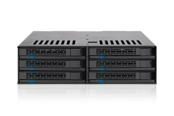 Icy Dock ExpressCage 2.5 inç Plastik Kasa Disk Yuva Ünitesi