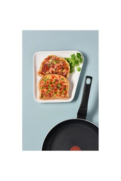 TEFAL B55691 Titanyum 1X SimpleCook 3'lü Tava Seti 20/24/28 cm - 6