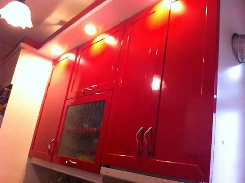 Parlak Kırmızı Kendinden Yapışkanlı Kaplama Folyosu 61 CM X 4 MT - Resim 2