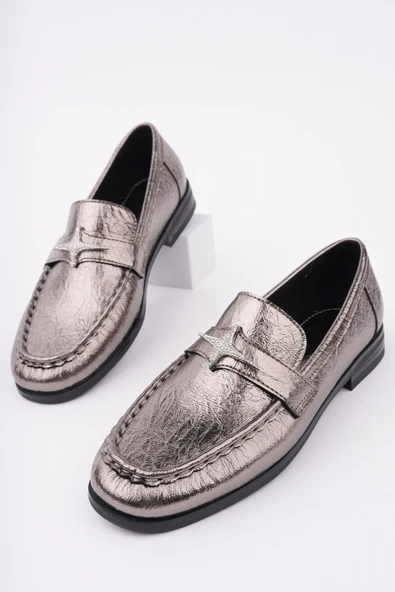 Muggo ARROW Tokalı Kadın Günlük Loafer Ayakkabı  GÜMÜŞ 40