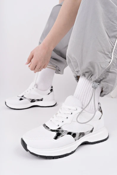 Muggo MELODY Kadın Kalın Taban Günlük Leopar Desenli Bağcıklı Sneaker Spor Ayakkabı  BEYAZ 39