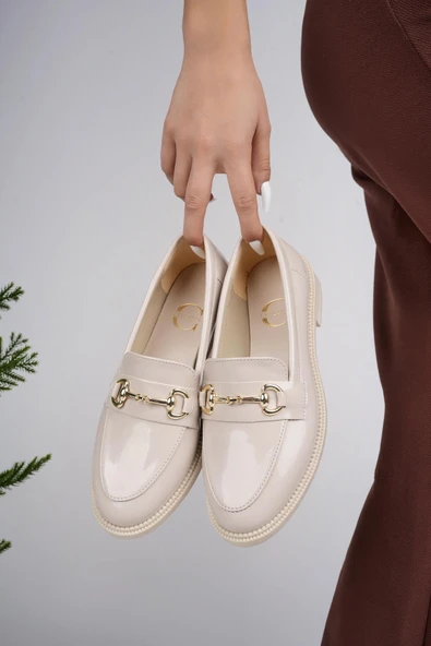 Muggo SUSSİE Garantili Metal Tokalı Kadın Loafer Günlük Ayakkabı  Ten Rugan 37