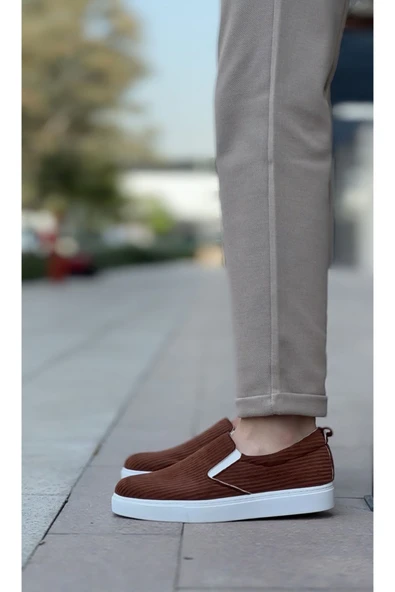 BA0339 Bağcıksız Kadife Kahverengi Beyaz Taban Günlük Erkek Ayakkabı ürün görseli 1