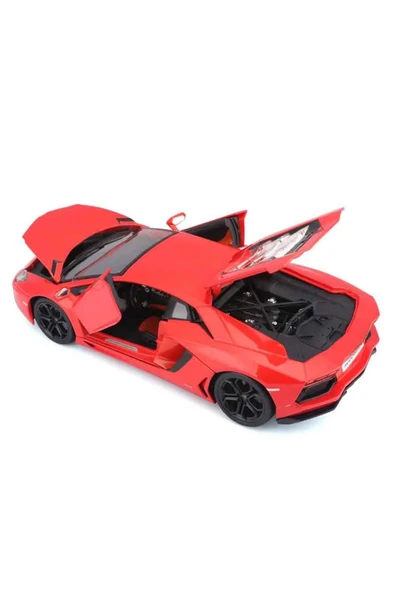Lamborghini Aventador LP700-4 Model Araba: 1:18 Ölçekte Hız ve Zarafet Bir Arada! - 6