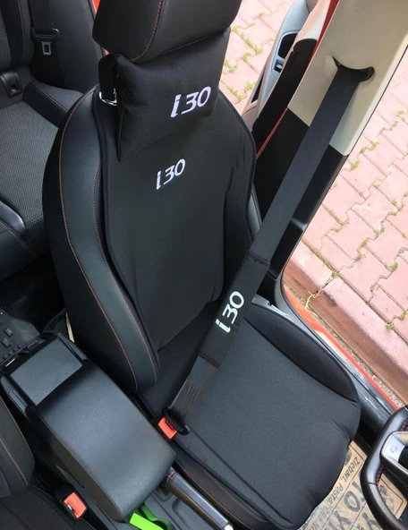 HYUNDAİ İ30 Nakışlı Ön İkili Oto Koltuk Minderi 2 Adet Boyun Yastığı 2 Adet Kemer Pedi SİYAH ürün görseli