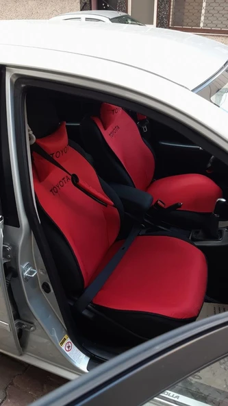 TOYOTA Nakışlı Ön İkili Oto Koltuk Minderi 2 Adet Boyun Yastığı 2 Adet Kemer Pedi KIRMIZI ürün görseli