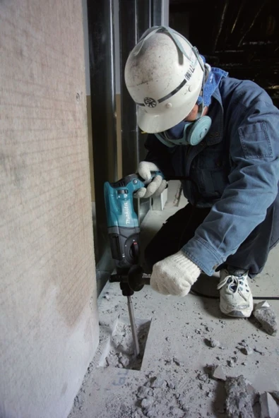 Makita Hr2470 Darbeli Kırıcı Delici Matkap - 2
