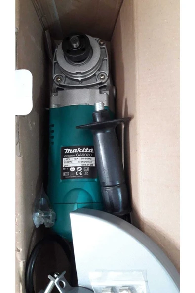 Makita Ga9020 Taşlama Makinası - 2
