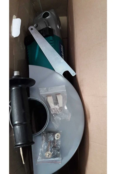 Makita Ga9020 Taşlama Makinası - 3