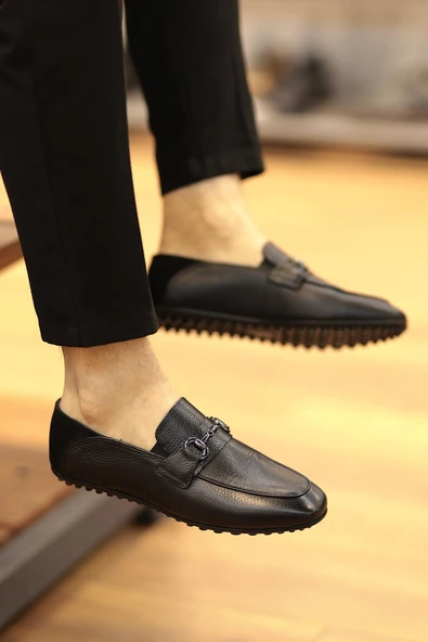 Shoetyle - Siyah Deri Bağcıksız Erkek Günlük Ayakkabı 610-1011