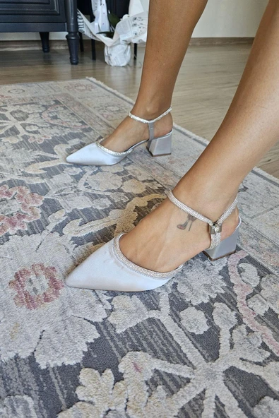 10 55 Topukla Kadın Kalın Topuklu Bileden Bağlamalı Taşlı Abiye Ayakkabı - 4