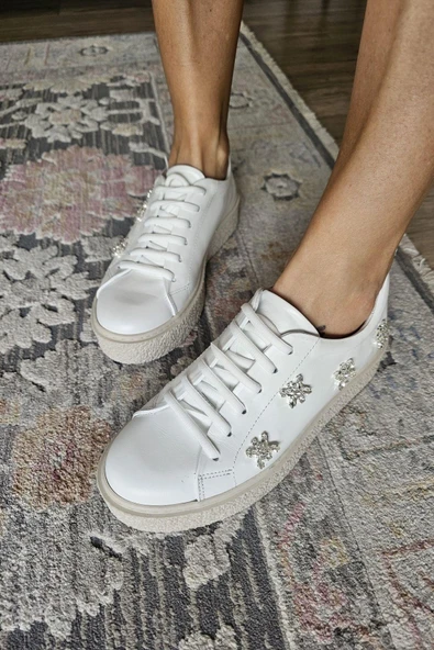 075 21 Ops Topukla Bağcıklı Taş Detaylı Spor Ayakkabı - 3