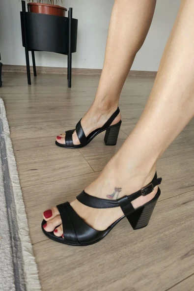 056 2122 Topukla Kadın 8 cm Kalın Topuklu Hakiki Deri Sandalet - 5