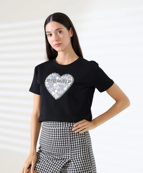 Kadın Kalp Dantel Detaylı Taşlı Crop T-shirt - 12