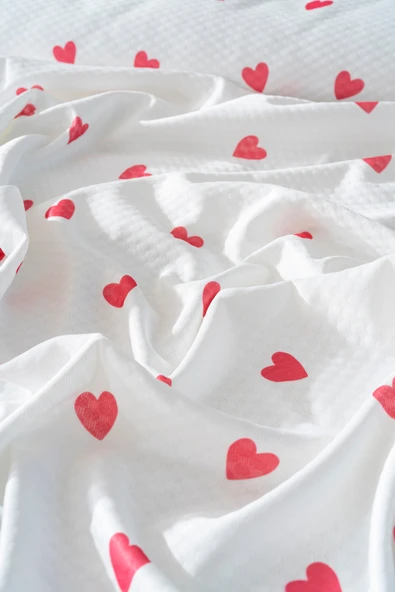 Rivaİstanbul Kırmızı Kalpli Çift Kişilik Baskılı Pike 200 x 220cm - Resim 5