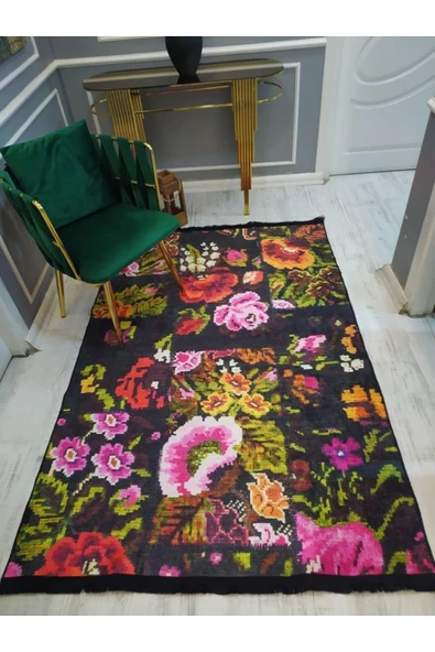 Kaymaz Tabanlı Yıkanabilir Renkli Karabağ Kilim Desenli Dot Taban Halı Siyah 80 X 200