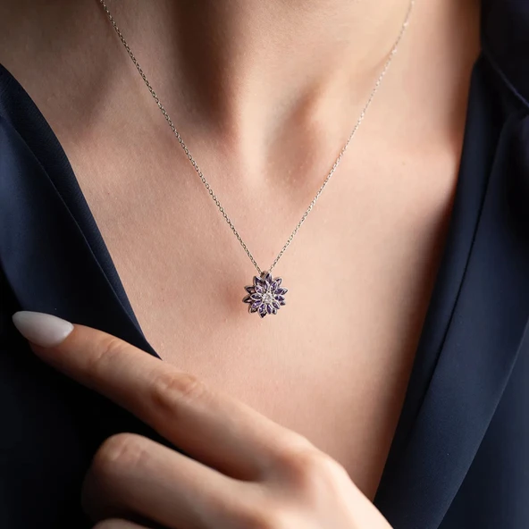 Vaoov 925 Ayar Gümüş Mor Taşlı Lotus Çiçeği Kolye ürün görseli