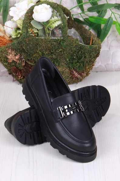 Fort 35801 Siyah Cilt Toka Detaylı Rahat Loafer Kadın Ayakkabı