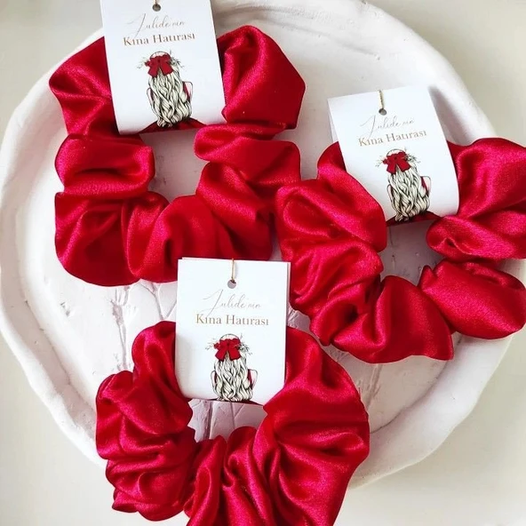 Kına Hediyelik Kırmızı Saten Toka Etiketli Kişiye Özel Kına Hatırası - Resim 2