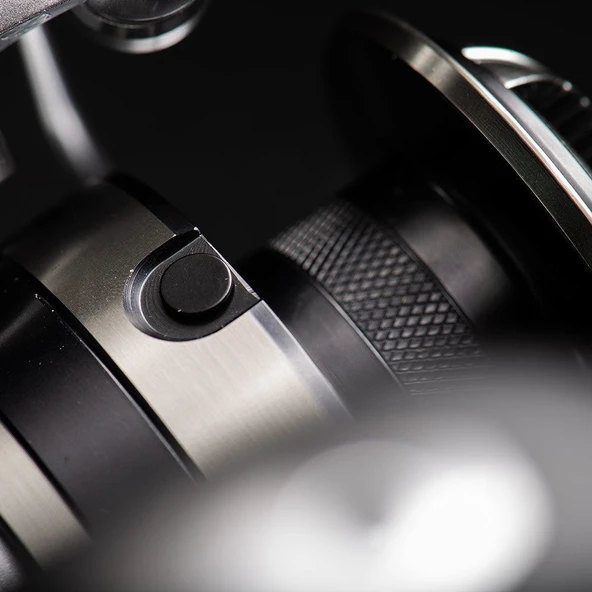 Savage Gear SGS6 8000 FD 6+1BB Olta Makinesi - Resim 3