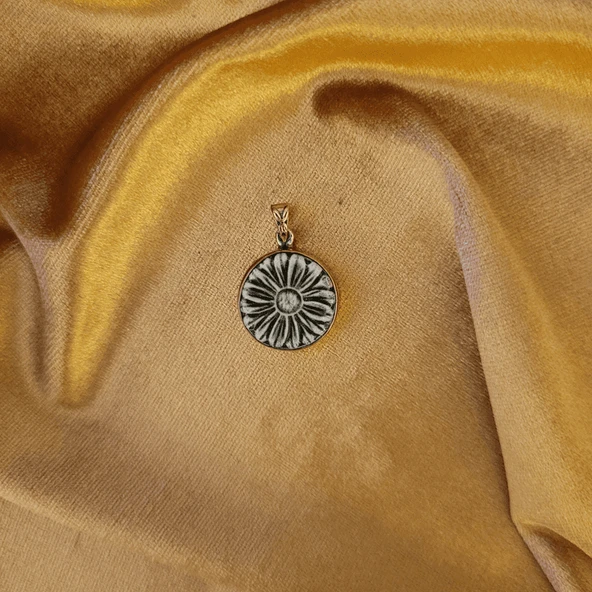 Huzurlu Gece Bronz Çini Taşlı Çelik Zincir Kolye - Resim 3