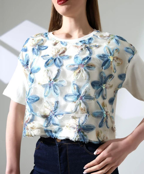 Çiçek Tül Detaylı Nakışlı Bluz T-shirt - 11