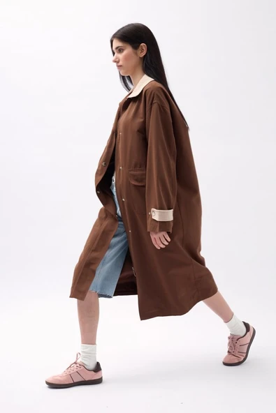 Yaka Detaylı Oversize Trençkot - 4