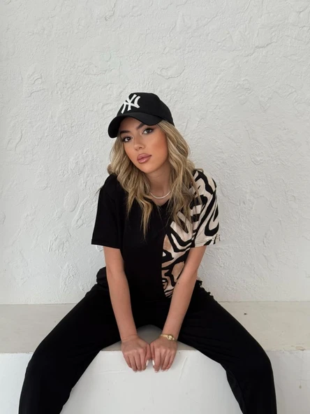 Kadın Bisiklet Yaka Kısa Kol Leopar Desen Bluz Ve Pantolon Ikili Takım - Resim 3