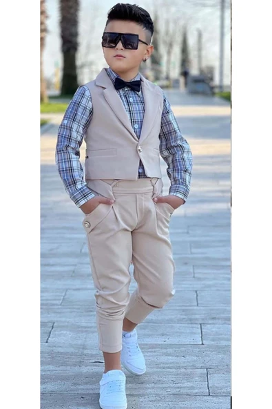 Erkek Çocuk Gümüş Düğme Detaylı Yelek Papyonlu Ekose Çizgili Gömlek Krem Alt Üst Takım ürün görseli