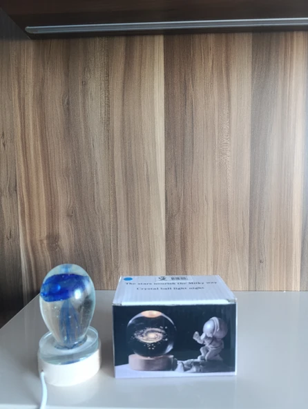 Ahşap altlıklı ışıklı küre - 8