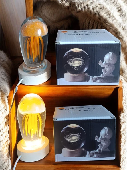 Ahşap altlıklı ışıklı küre - Resim 3