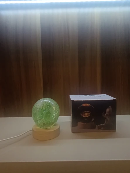 Ahşap altlıklı ışıklı küre - Resim 7