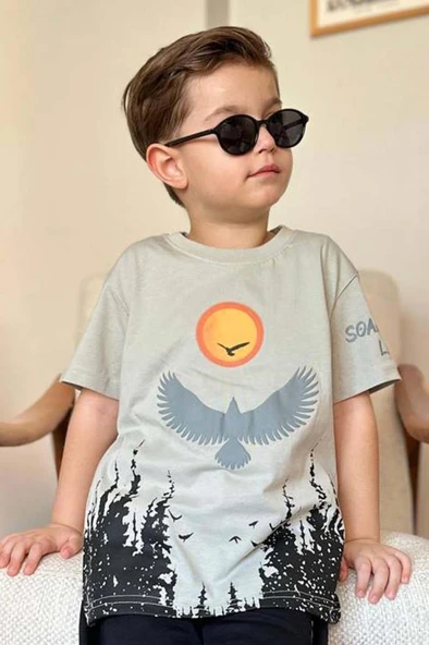 Erkek Çocuk Ağaç ve Güneş Baskılı T-shirt Yazı Detaylı Bej Şortlu Takım - Resim 3