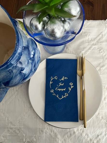 Gold Yaldızlı Bodrum Kalp Çelenk Just Engaged Peçete 16 Adet ürün görseli 1