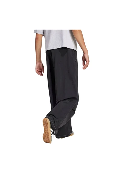 adidas Erkek  Siyah  Eşofman Altı PARACHUTE PANT JD5415 - 4