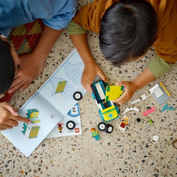 LEGO 60403 City Acil Ambulansı ve Snowboardcu 60403 - Resim 7