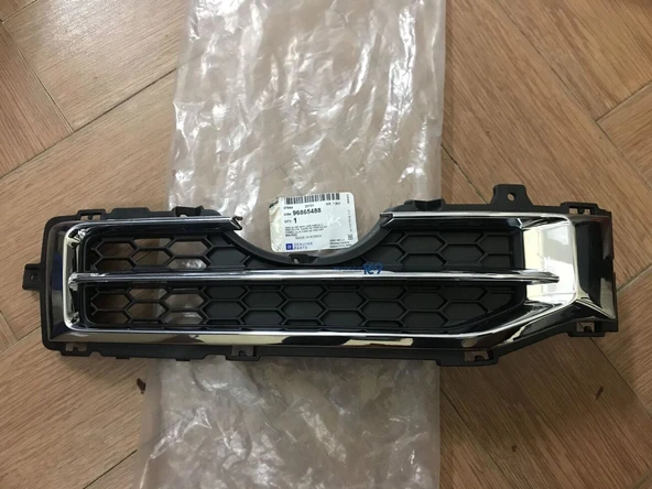 Captiva C100 Ön Tampon Sağ Izgara Kromlu GM.96865488 ürün görseli 1