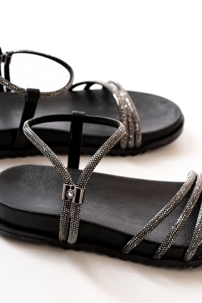 Siyah Taşlı Kadın Sandalet - 2