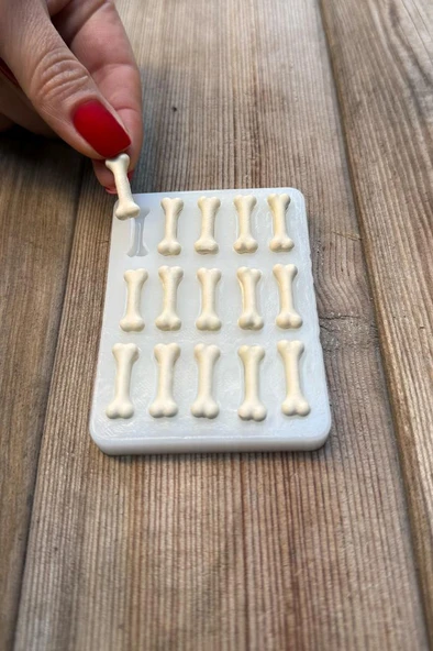 Kemik Mini On Beşli Silikon Mum Kalıbı - 2
