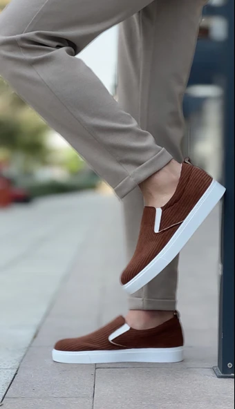 ET0339 Bağcıksız Kadife Kahverengi Beyaz Taban Günlük Erkek Ayakkabı - Resim 2