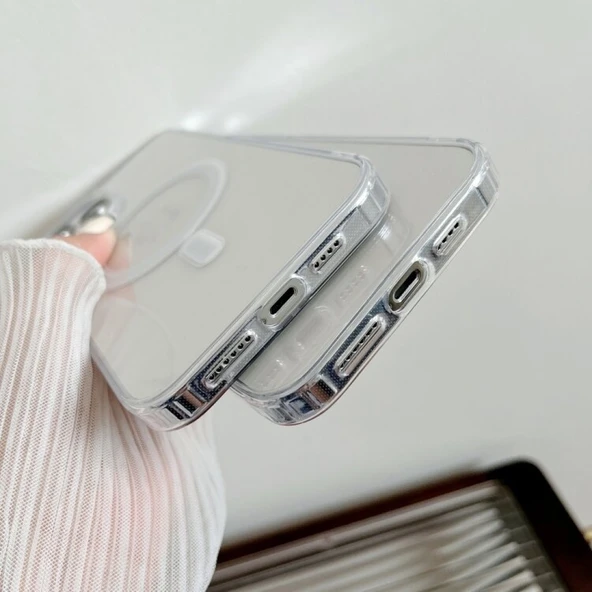 iPhone 15 Pro Max Magsafe Uyumlu Manyetik Şeffaf Silikon Kılıf - 4